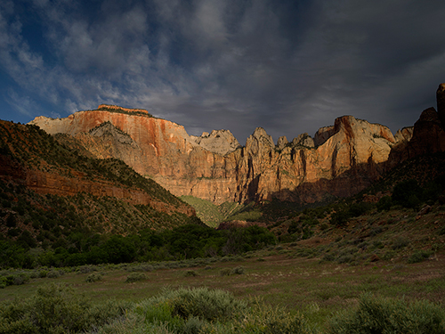 IGP6778 - Sunrise Towers of Virgin, Zion NP
